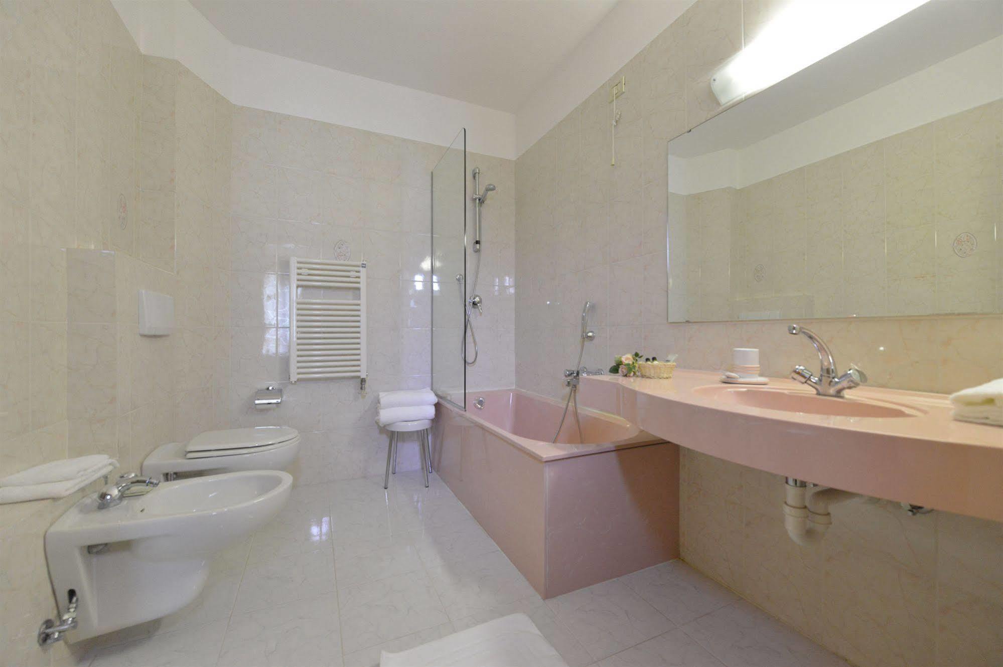 La Rocca Sport & Benessere Chatillon Ngoại thất bức ảnh